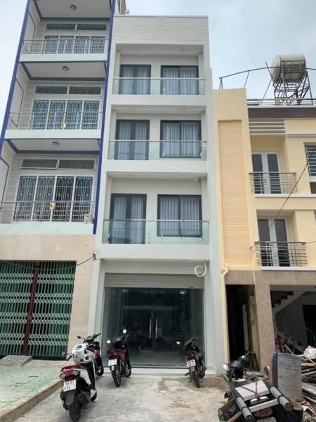 Cho Thuê Nhà Mặt Tiền trung tâm quận 1 4.5 x 28 - Đường Mai Thị Lựu