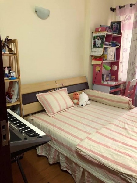 Cần Bán Đất Tặng Nhà, C4, MT 3.85m, 39m2- Gía: 2 Tỷ. LH; 0976056889