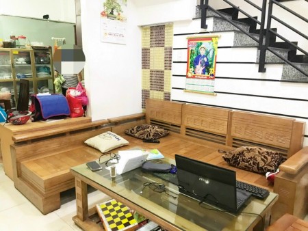 Nhà 2 tầng rộng rãi. Cạnh Vietcombank Tây Thạnh. 3,95 tỷ