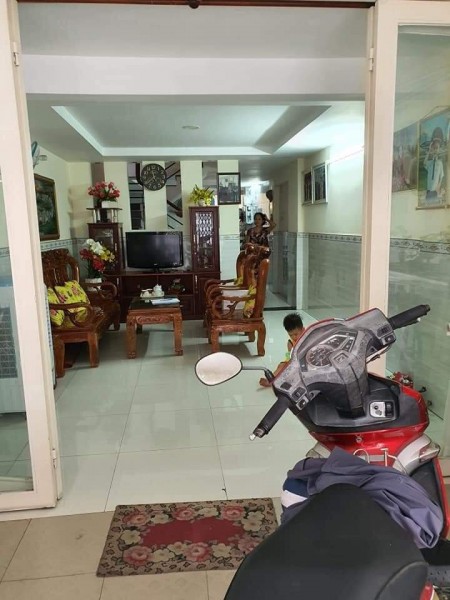 Bán nhà trả nợ 4.5x16m Thống Nhất Gò Vấp hẻm xe hơi, 3 tầng chỉ 4 tỷ 55