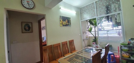 Bán nhanh chung cư KĐT Đặng Xá khu CD gần chợ. Căn góc 70m2, bán trước tết. LH 0849501009
