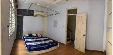 Bán nhà Tôn Thất Tùng Đống Đa. Nở hậu. Nhà đẹp 52m2. 4 tầng. giá 4.75 tỷ