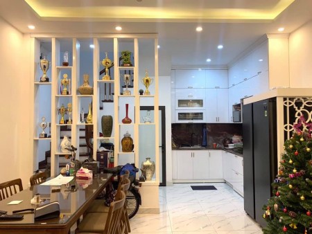Siêu phẩm quận Ba Đình, đẳng cấp nhà đẹp là đây 37m2 chỉ hơn 5 tỷ tặng nội thất