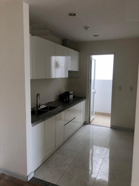 Cần bán gấp căn hộ City gate quận 8 , dt 73m2 2pn 2wc , lầu cao view đep