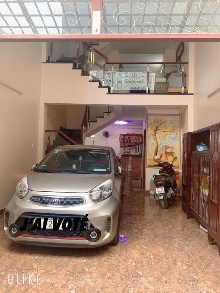 Bán nhà Hoàng Xuân Hoành Tân Phú, 93,4m2, 3 tầng, Hẻm Xe Hơi Tránh, 6.15 tỷ