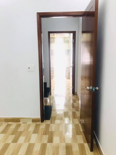 Bán nhà đường Nguyễn Duy Cung mới 100% full nội thất giá 3.75 tỉ hẻm xe tải 0768406455