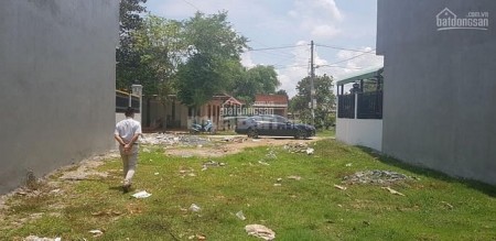 Cần tiền nên bán gấp đất thành phố full thổ cư, xây dựng tự do, nằm mặt tiền đường Nguyễn Văn Bứa, SHR, sang tên công chứng trong ngày