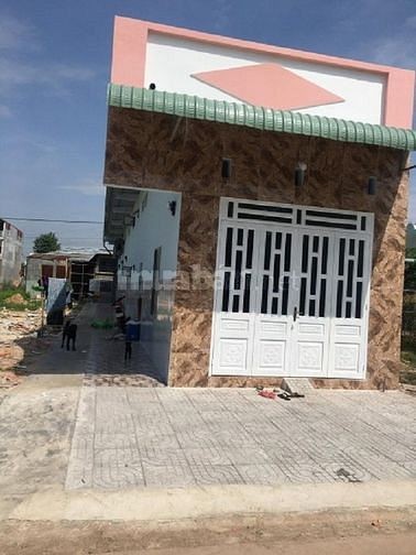 Bán gấp nhà trọ đang cho thuê kín 8p+2 nhà phía trước giá 1 tỉ 7 ngay khu công nghiệp
