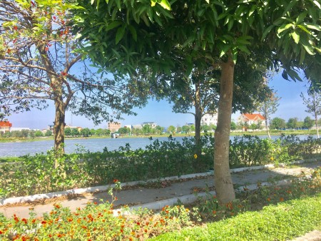 Chính chủ bán lô đất ALK 09 cần nhượng lại gấp Diện tích: 100m2. Mặt tiền 5m