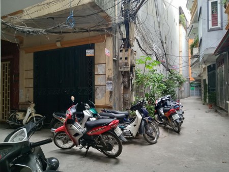 BÁN NHÀ LÔ GÓC NGUYỄN PHÚC LAI 45M2, MT 4M Ô TÔ VÀO TẬN CỬA 50M RA HỒ HOÀNG CẦU