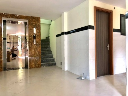 178m2, kim giang, 22 phòng, thu 95tr/tháng, ô tô vào nhà. 14 tỷ 5. Lh 0988797408