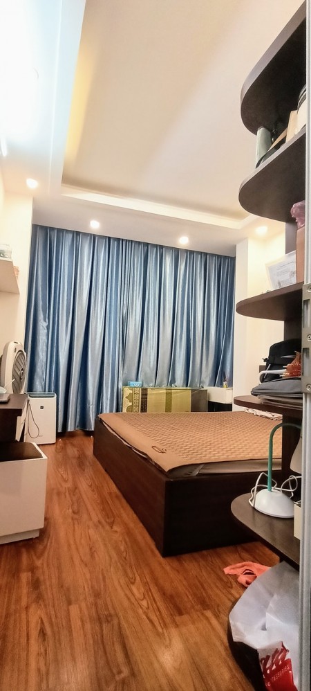 Mai Anh Tuấn 30m2, Kinh doanh, Ô tô đỗ cửa, 10m ra hồ, 2 tỷ 85. LH 0975823216