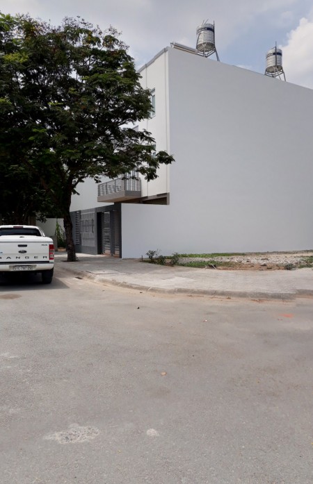 Đất nền ngay CC Jamona MT Đào Trí, Q. 7 đường 12m, Giá 2tỷ2/100m2 bao sang tên . Xây tự do
