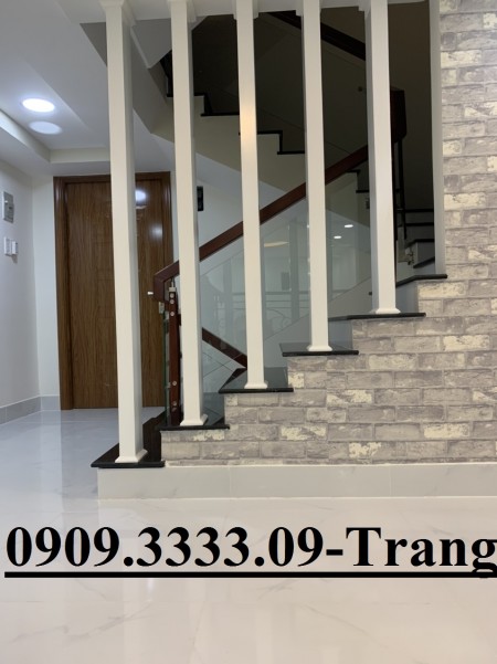 Bán nhà HXH Bàn Cờ Q3. 5,2m x 11m. 3 Lầu.