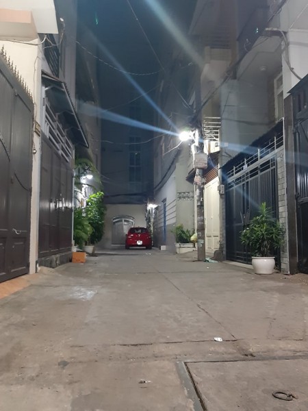 Bán nhà hẻm oto Lê Quang Định Bình Thạnh, 110m2, 5,5 x 20m, 3 tầng, 9 tỷ 4, SH