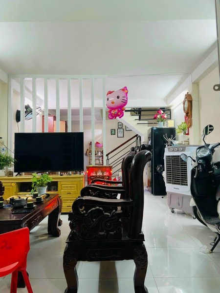 Bán nhà lửng + lầu, DT; 40m2, đường Bình Trị Đông, Bình Tân