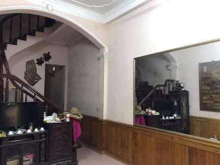 61M2, LÔ GÓC 2 THOÁNG ĐƯỜNG TRƯỚC NHÀ 3 GÁC CHẠY ĐUA, Ở LUÔN