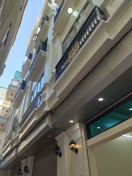 Nhà mới đẹp, Nguyễn Hoàng, Mỹ Đình, Nam Từ Liêm, 45m2, 5 tầng, 70m mặt phố lớn