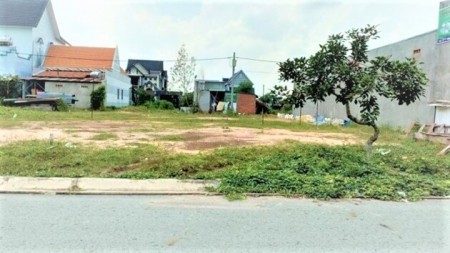 CẦN TIỀN XÂY NHÀ Ở QUÊ,TÔI CẦN BÁN GẤP LÔ ĐẤT 1120M2, NGAY KCN VIỆT NHẬT, GẦN CHỢ. GIÁ 560tr
