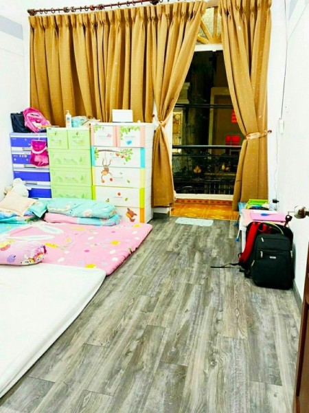 Chủ cần bán gấp căn nhà đường Cách Mạng Tháng Tám, 4 tỷ