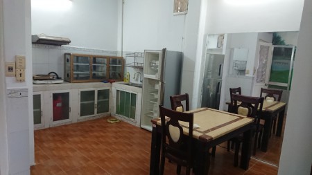 Cho Thuê CĂN HỘ siêu rẻ 70m2- Quận 1-Cách BV Nhi Đồng 100m- CHỈ 12tr/tháng