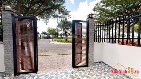 Bán nhà mới xây dt 100m2 nằm trên đường Hoàng Phan Thái chỉ từ 1.5 tỷ