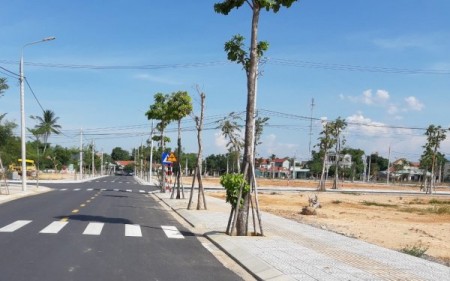 Chính chủ bán gấp lô đất đẹp dân cư sầm uất_Giá 1ty6 sổ đỏ công chứng