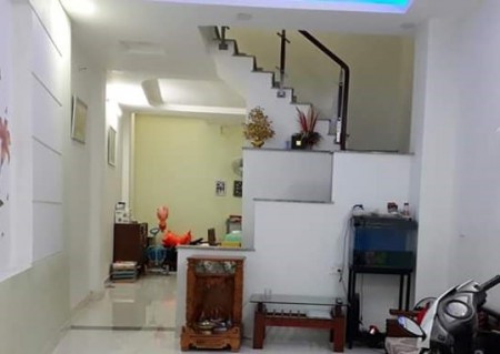 Nhà xe hơi đỗ cửa, Nguyễn Văn Trỗi, P.15, Phú Nhuận. 3,7 tỷ