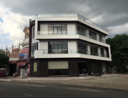 Nhà 2 Mặt Tiền, Đường Hoàng Diệu 2, Vị trí đắc địa