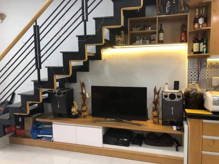 Chủ cần bán gấp nhà 45m2 đường Nam Kỳ Khởi Nghĩa giá 5 tỷ 8