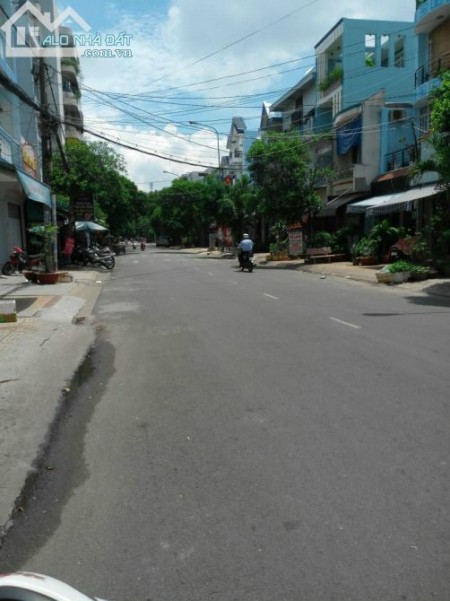 Bán nhà mặt tiền gần Tân Hương, Tân Phú - ngang 5m, 130m2, 11.45 tỷ