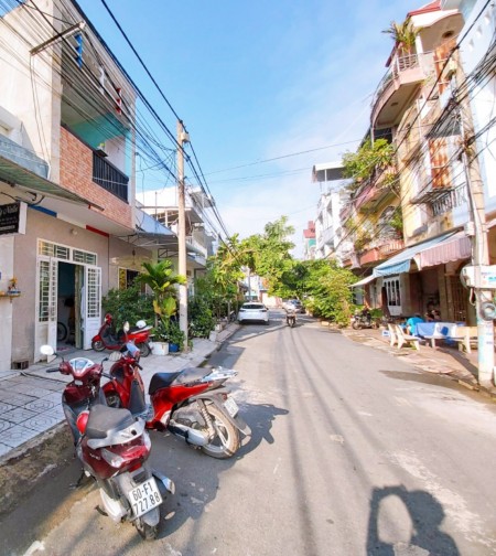 NHÀ CẤP 4 D2D - THÍCH HỢP KINH DOANH, MỞ VĂN PHÒNG, CHO THUÊ - GIÁ TỐT 4,250 TỶ