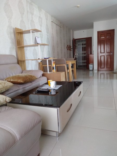 Cho thuê căn hộ 8x Plus căn góc thoáng mát