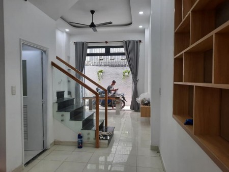 QUÁ RẺ-B.GẤP NHÀ NỞ HẬU CMT8 P.5 TÂN BÌNH DT: 46M2, 2 TẦNG GIÁ 4.5 TỶ TL