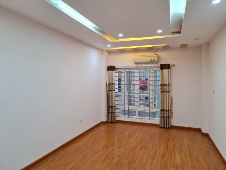 BÁN GẤP NHÀ PHỐ LẠC LONG QUÂN 50M 4 TẦNG MT 4M, NGÕ THOÁNG 3M CHỈ 4.5 TỈ LH 0942.861188