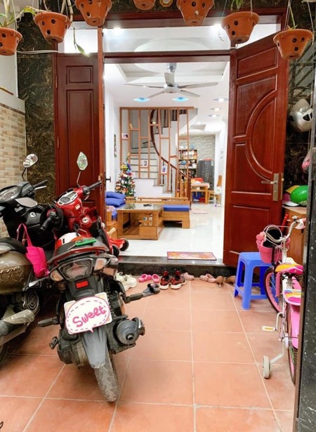 Nhà đẹp Hà Đông 46m2 4 tầng full nội thất giá hơn 3 tỷ