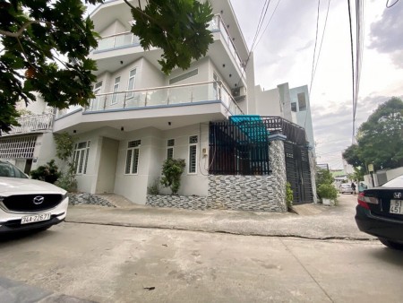 TRUNG TÂM Quận 9 đường 100A, Tân Phú) NHÀ ĐẸP NHƯ BIỆT THỰ 2 MẶT TIỀN ĐƯỜNG Ô TÔ