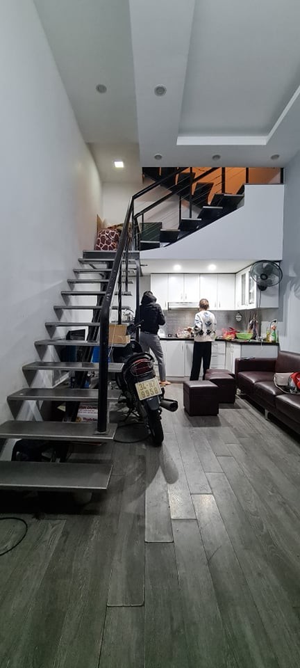 Chính chủ bán nhà Cù Chính Lan, Thanh Xuân 26m 3T 2.15 tỷ, nhà đẹp, ở luôn