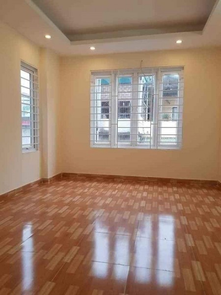 BÁN NHANH BÁN GẤP. Hơn 4 tỷ - NHÀ 5 TẦNG, ĐẸP, MUA NGAY, Ở NGAY. NHÀ 2 THOÁNG NGAY SÁT MẶT PHỐ NGÕ SẠCH, RỘNG, THẲNG