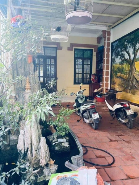 Nhà 3 tầng 1 tum, gara sân vườn, 87/180m,Tây Hồ .