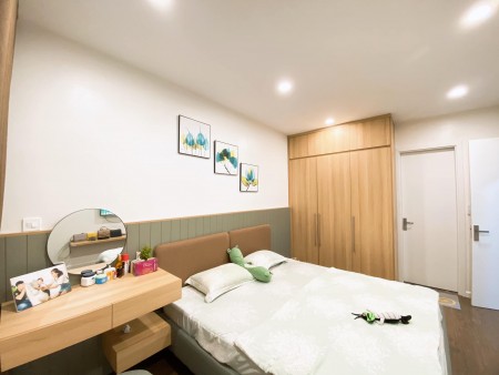 Bán gấp CH tập thể Nghĩa Tân giá 1,18 tỷ, 42m2 ( tầng 3), ở luôn