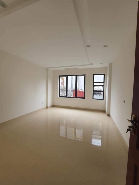 Bán nhà 4T mặt phố Trương Định Ô tô vào nhà,35m kinh doanh đỉnh hơn 6 tỷ