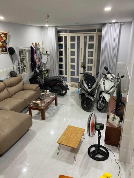 2.4 TỶ CÓ NHÀ 3 TẦNG 27M2, HẺM 3M, GẦN BIG C ÂU CƠ.