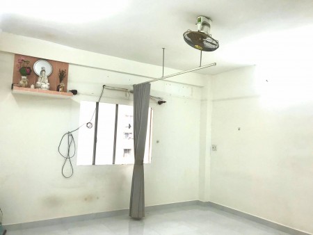 CẦN BÁN CĂN HỘ LẦU 5 QUẬN 5 GIÁ DƯỚI 1 TỶ