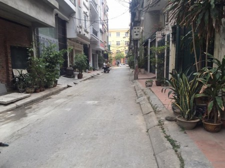 Bán gấp nhà Thái Hà, Đống Đa, 59m2, 2 tầng,Mt 4.4m, ngõ thông, ô tô vào nhà, kinh doanh, 9.6 tỷ