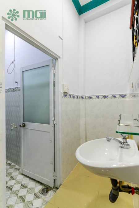  NHÀ HẺM VỪA ĐẸP VỪA HIỆN ĐẠI TẠI QUẬN 4 