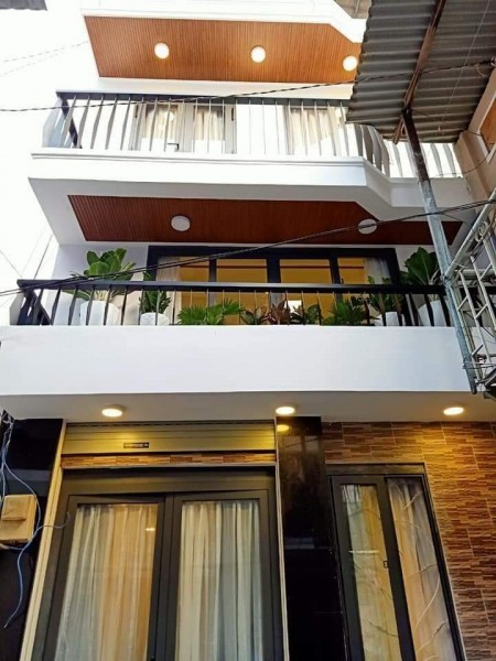 Chủ xoắn bán gấp nhà 3MT hẽm Đồng Đen, Tân Bình, giá chỉ 8 tỷ 500, 65m2 nở hậu 2m