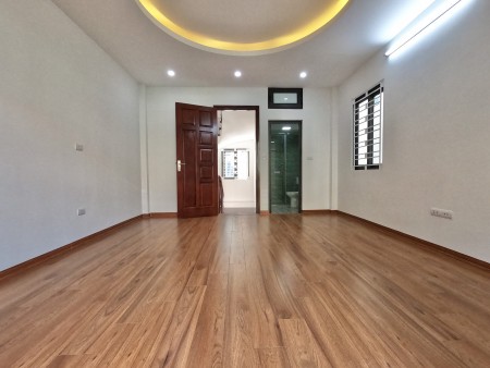 Bán nhà mặt ngõ 184 Trần Khát Chân, Hai Bà Trưng 45m2x5 tầng, ô tô đỗ cửa, kinh doanh tốt, giá 3.95 tỷ