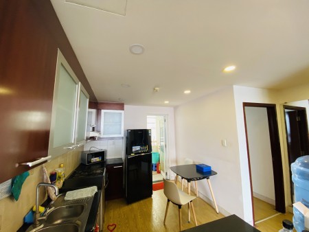 Cần bán gấp căn hộ cao cấp Hùng Vương Plaza , Quận 5, DT 132 m2,3 phòng ngủ