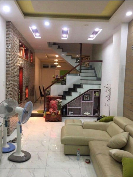 Bán nhà hẻm xe 16 chỗ vào Phan Chu Trinh Bình Thạnh, 85m2, 4 x 21m, 9 tỷ 4